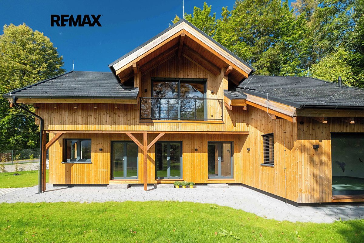 Prodej rodinného domu 198 m², pozemek 641 m² – fotografie 4