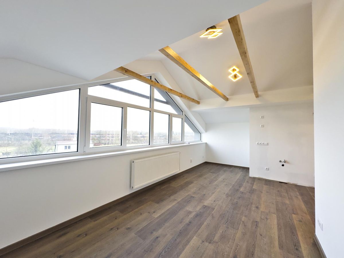 Pronájem bytu 1+kk 28 m²