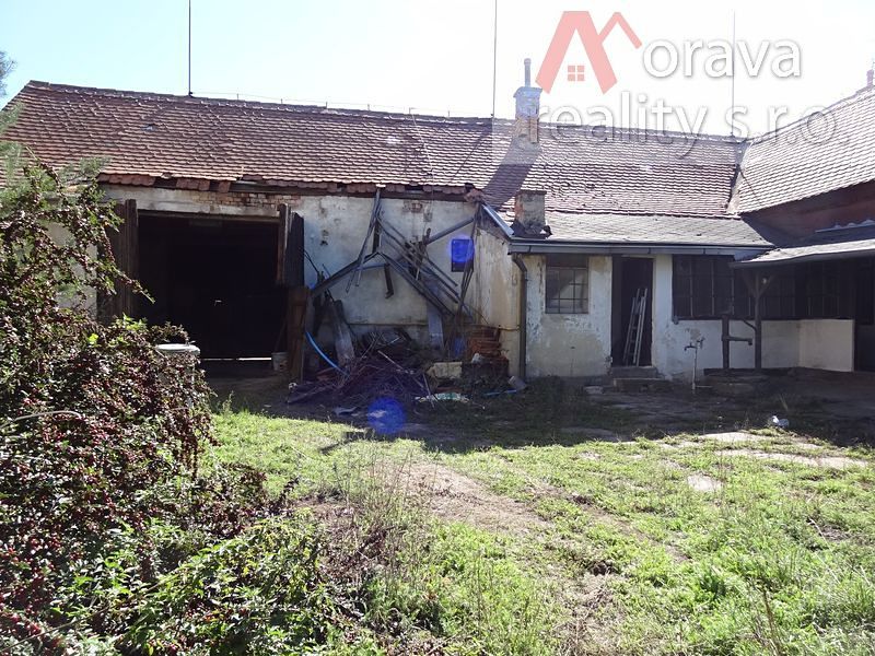 Prodej rodinného domu 135 m², pozemek 1229 m² – fotografie 3