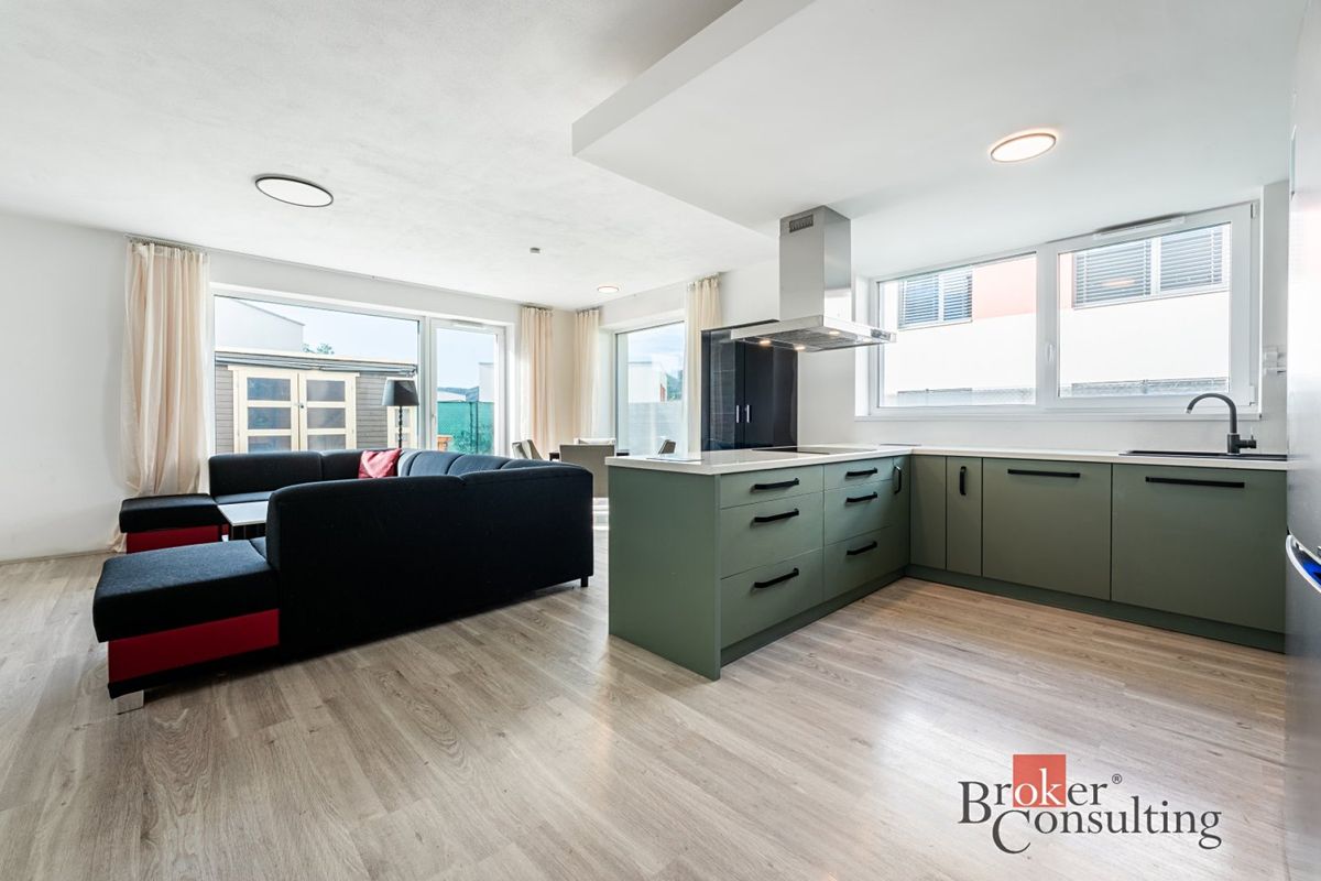 Prodej rodinného domu 113 m², pozemek 217 m² – fotografie 2