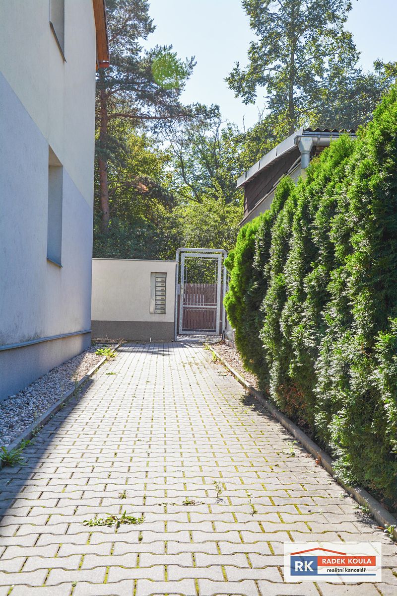 Pronájem bytu 2+kk 77 m² – fotografie 2
