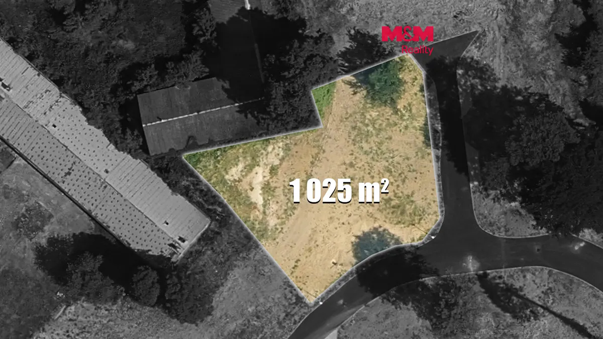 Prodej stavebního pozemku 1025 m²