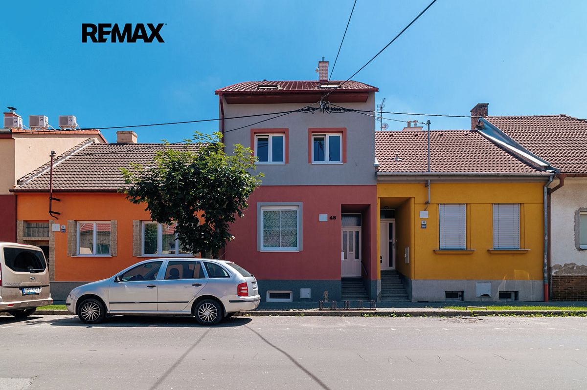 Prodej rodinného domu 276 m², pozemek 181 m²