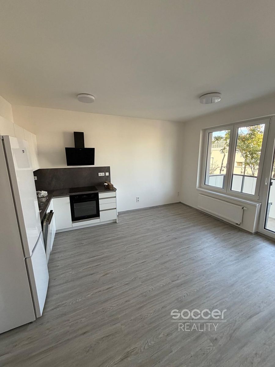 Pronájem bytu 2+kk 52 m² – fotografie 2