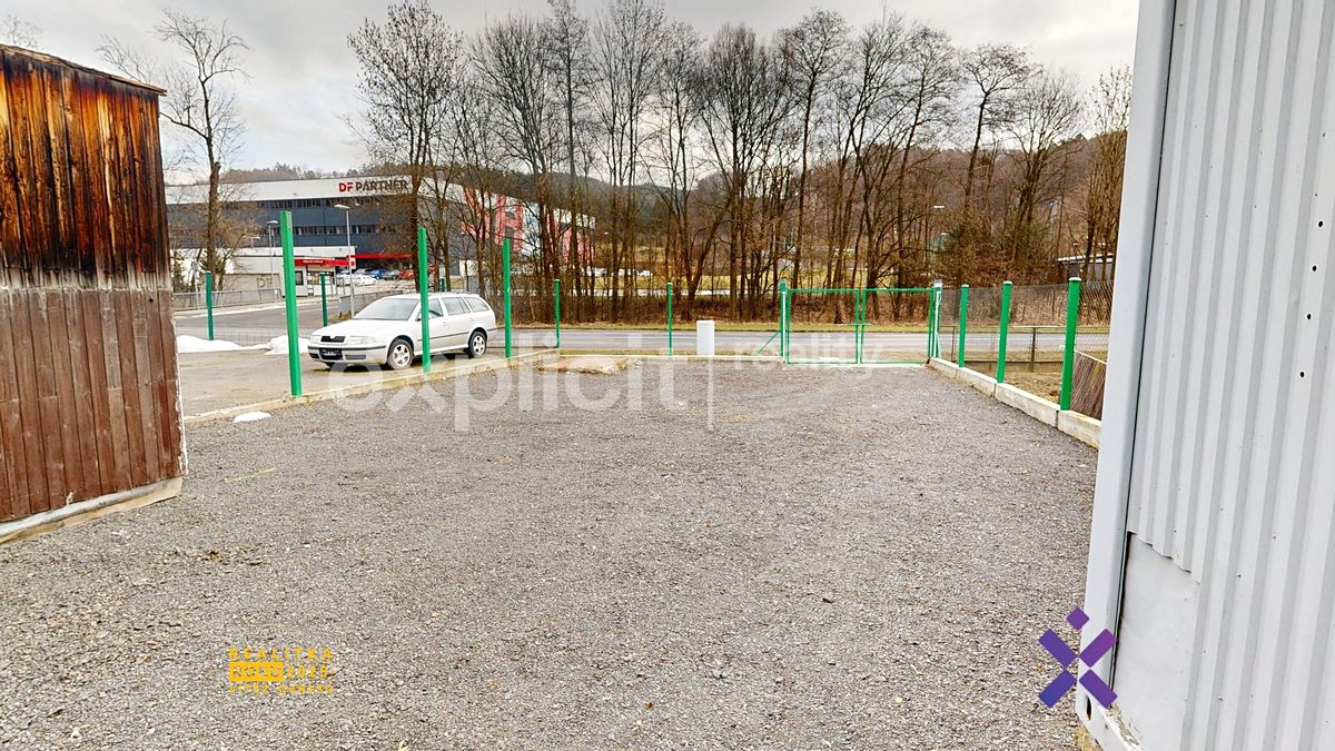 Pronájem komerčního pozemku 200 m² – fotografie 5
