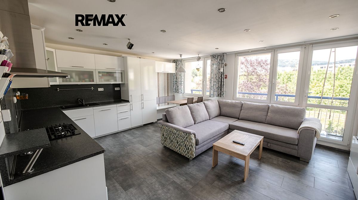 Prodej bytu 3+kk 75 m², Praha – fotka 1 z 3