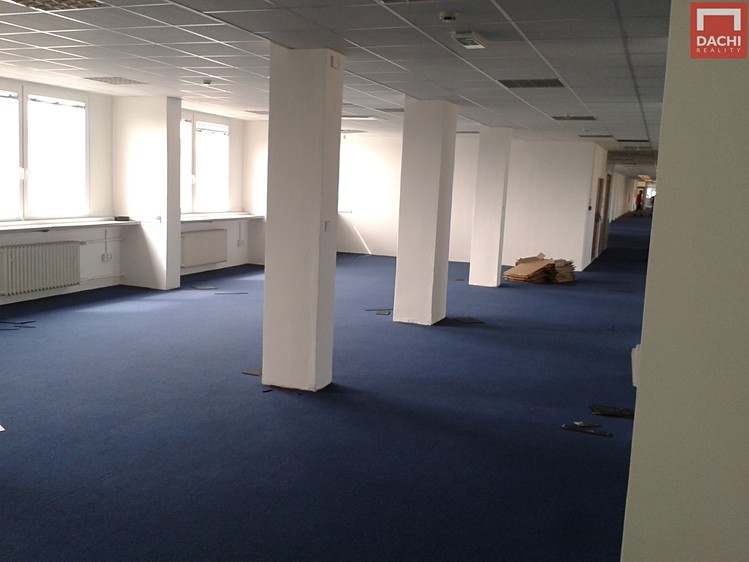 Pronájem komerčního prostoru, 300 m² (3 z 5)