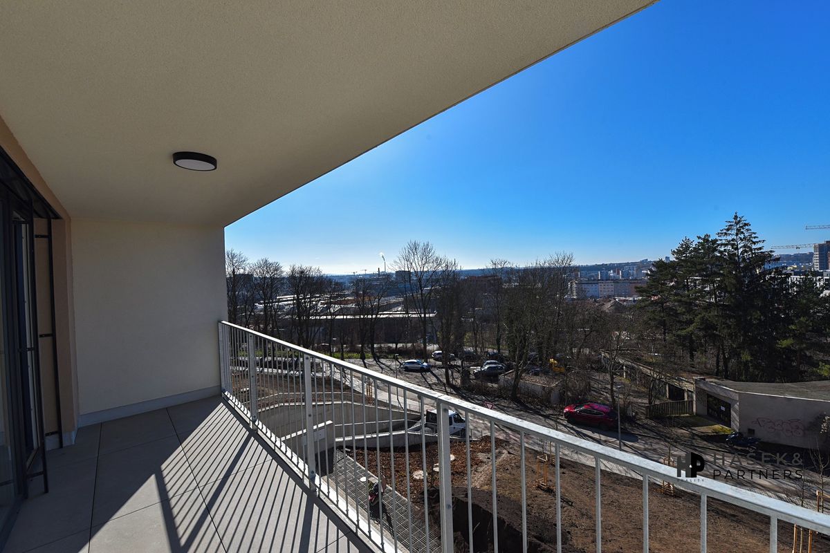 Pronájem bytu 2+kk 69 m²