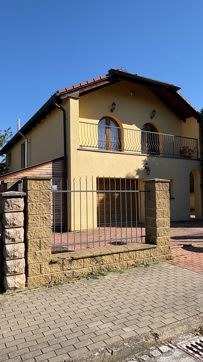 Prodej rodinného domu 240 m², pozemek 407 m²