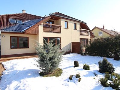 Pronájem rodinného domu 193 m², pozemek 800 m²