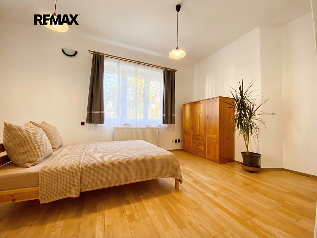 Pronájem bytu 1+1 37 m² – fotografie 4
