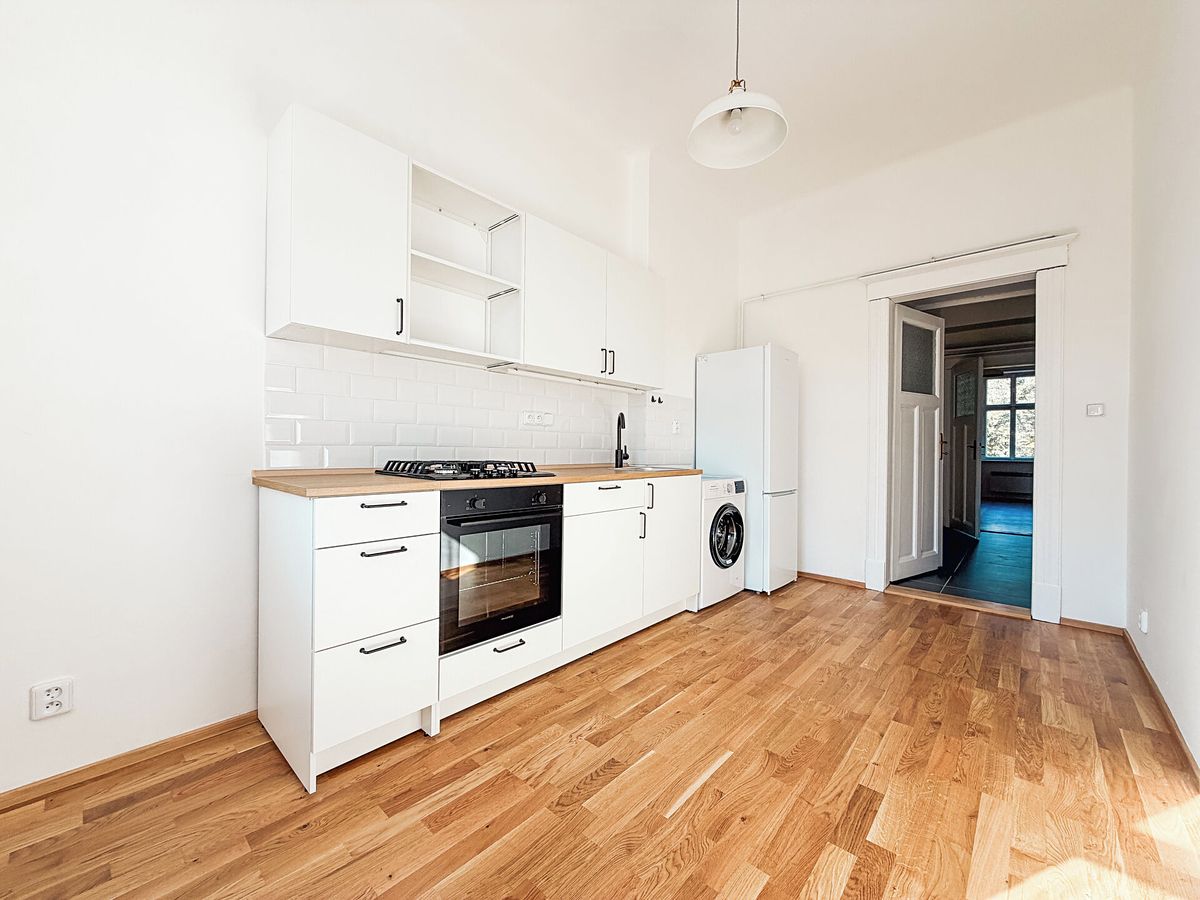 Pronájem bytu 1+1 38 m² – fotografie 4