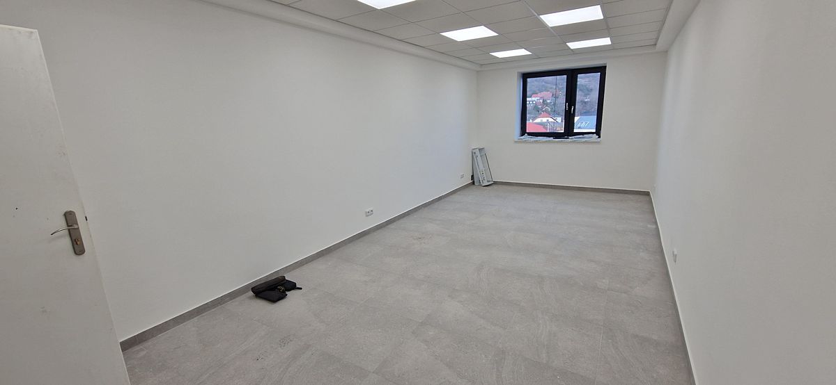 Pronájem kanceláře 26 m², Židlochovice – fotka 1 z 3