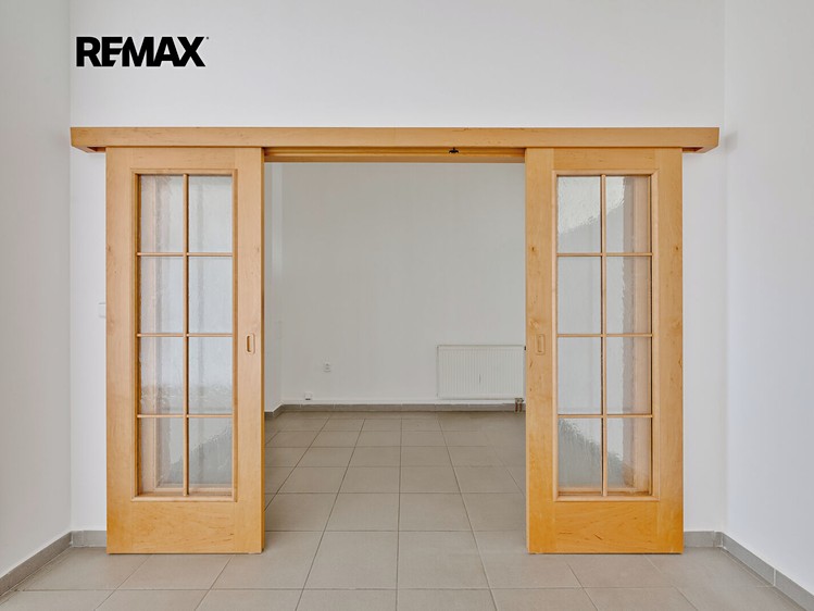 Pronájem komerčního prostoru, 169 m² (5 z 17)