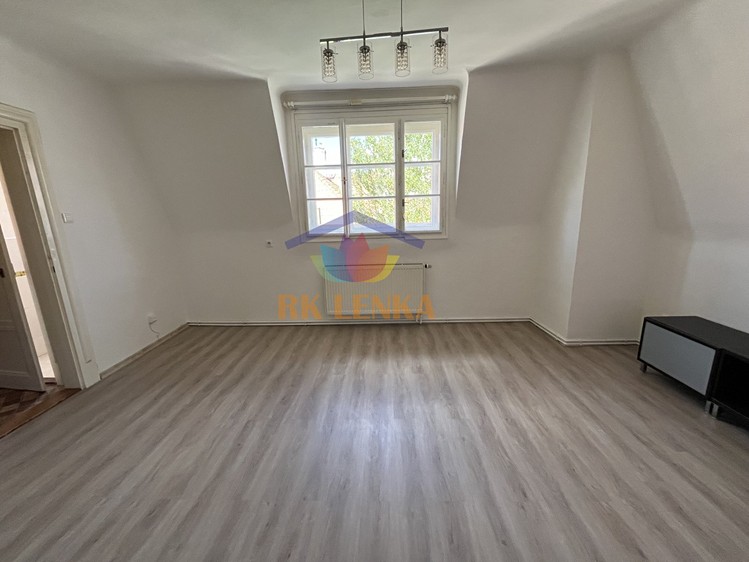 Квартира 2+1 на продаж, 66 м² (2 з 16)