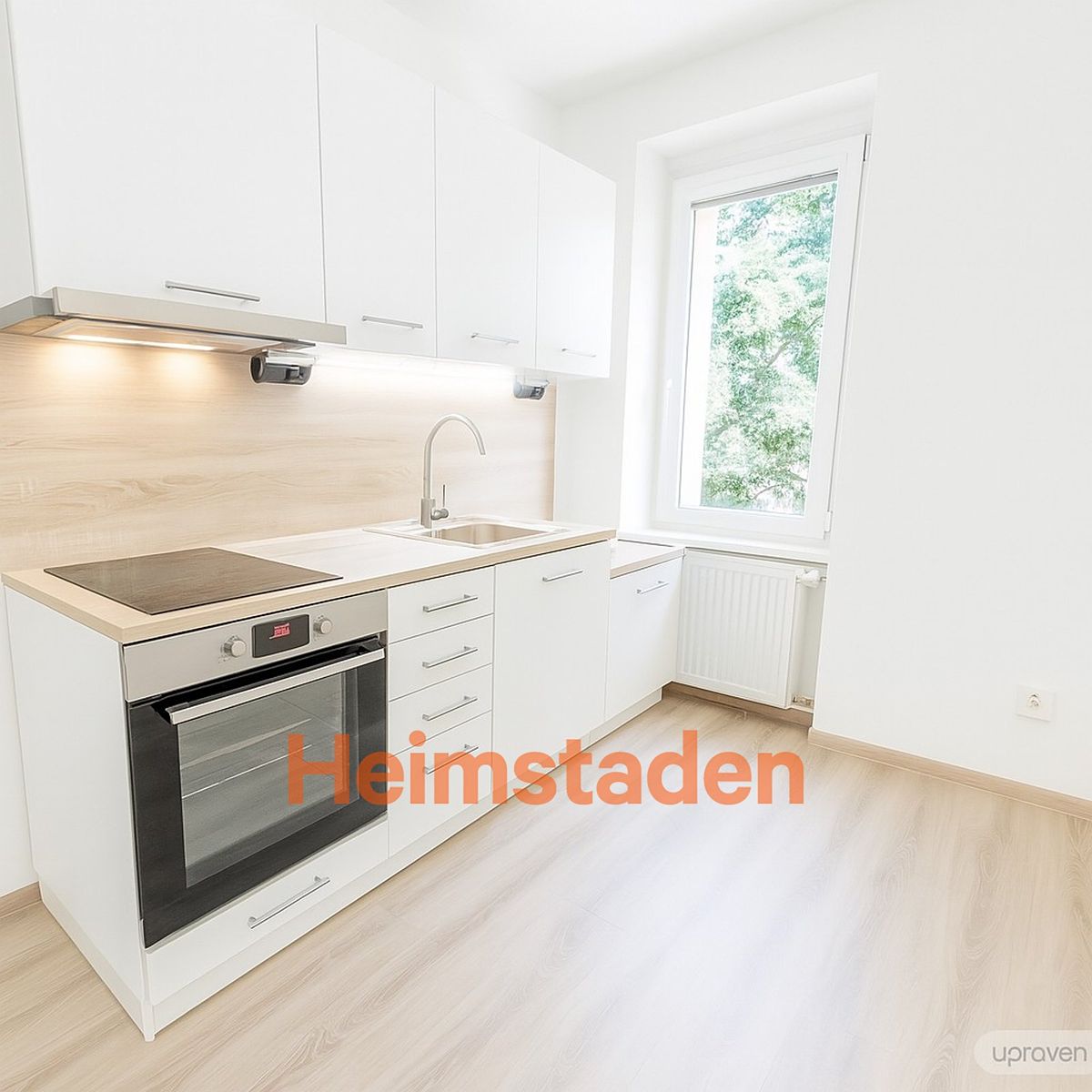 Pronájem bytu 1+kk 29 m² – fotografie 3