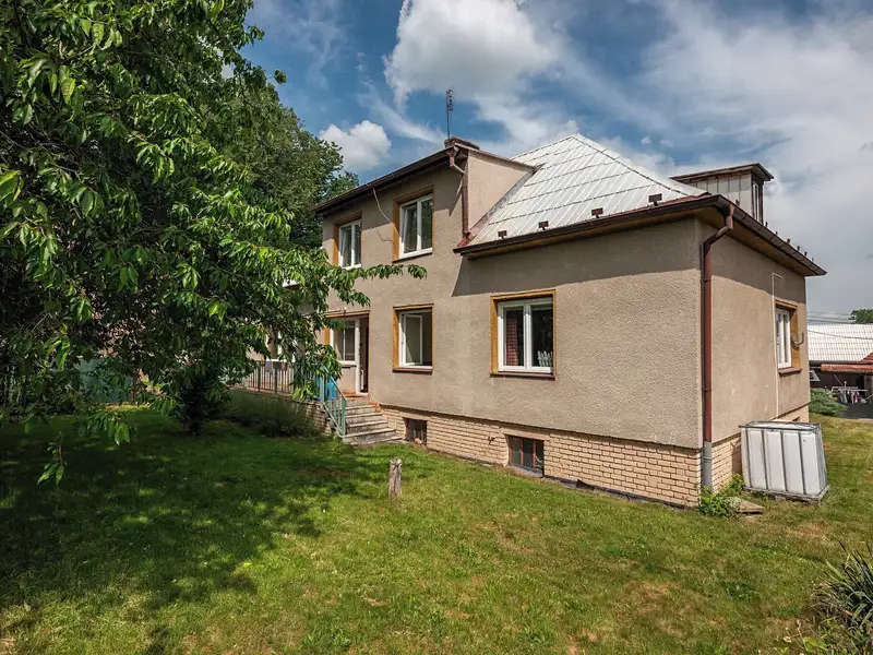 Prodej rodinného domu 250 m², pozemek 1183 m², Žilina – náhled fotky 2