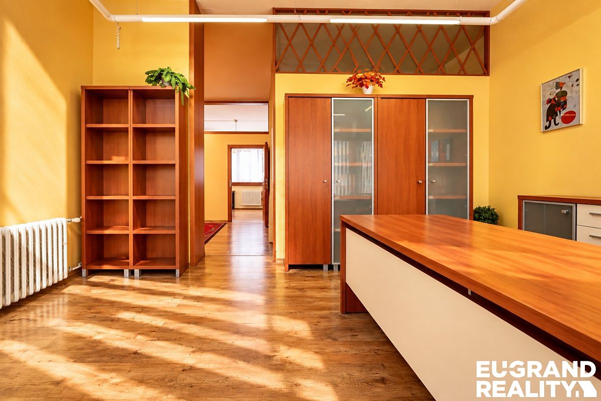 Pronájem kanceláře 57 m² – fotografie 5
