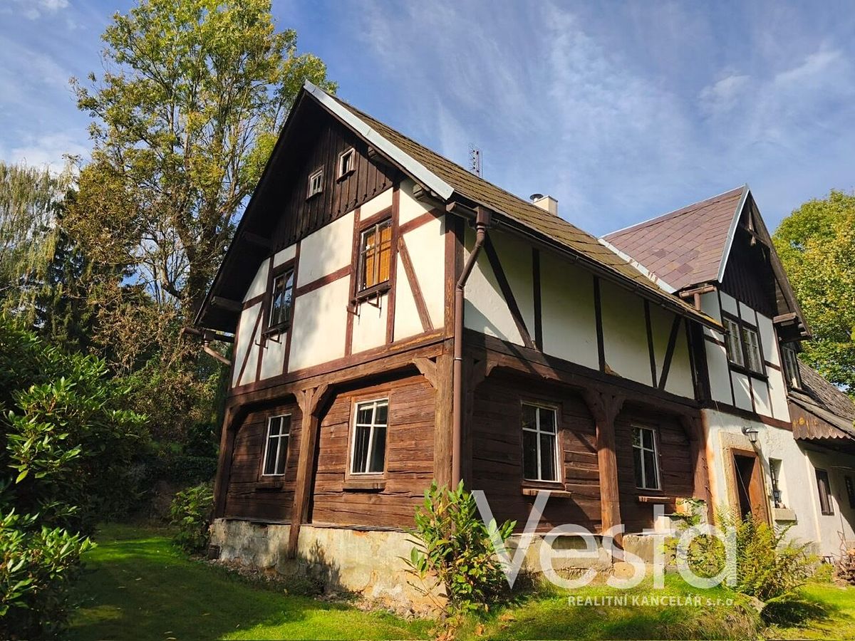 Prodej rodinného domu 120 m², pozemek 3559 m²