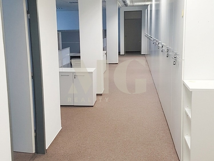 Комерційне приміщення в оренду, 320 м² (6 з 8)