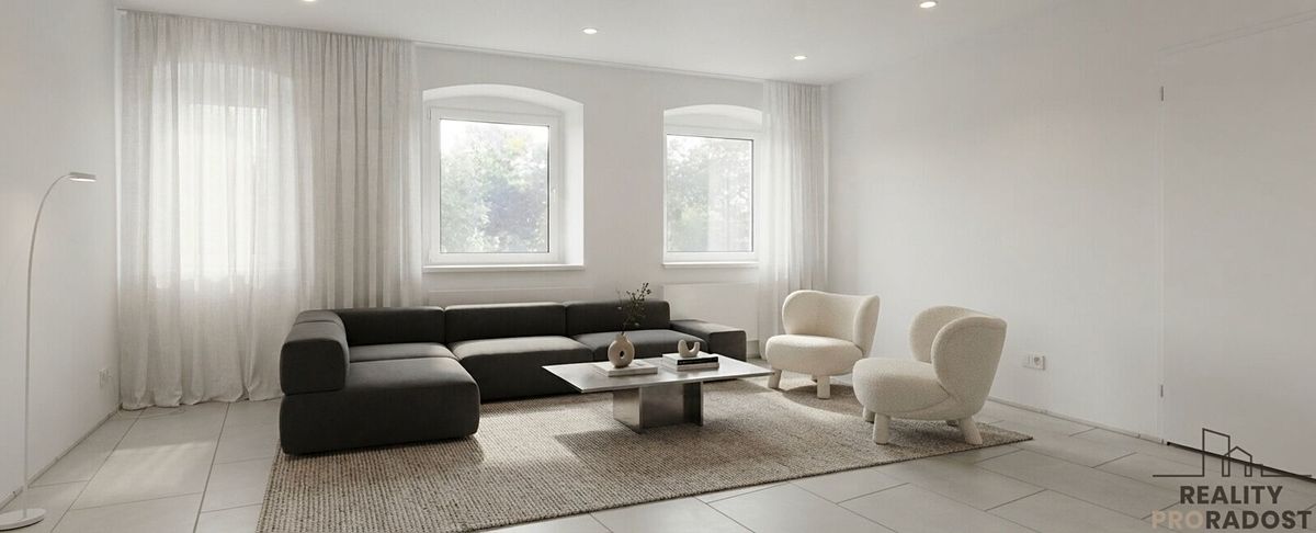 Prodej rodinného domu 210 m², pozemek 577 m² – fotografie 2