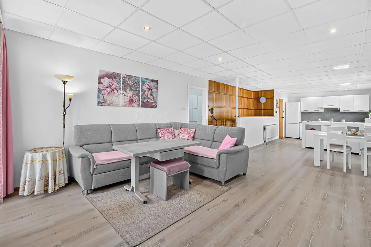 Prodej rodinného domu 370 m², pozemek 401 m²