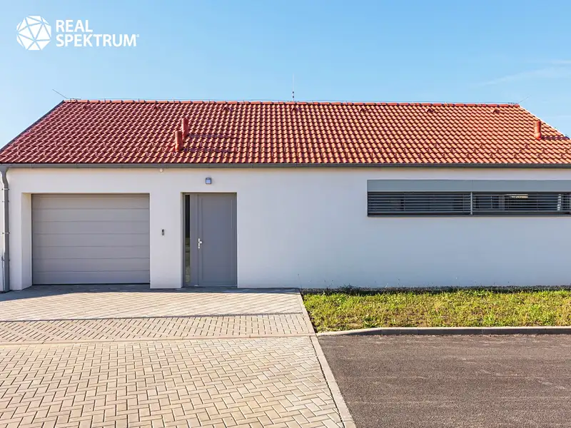 Prodej rodinného domu 163 m², pozemek 1180 m², Vohančice – náhled fotky 3