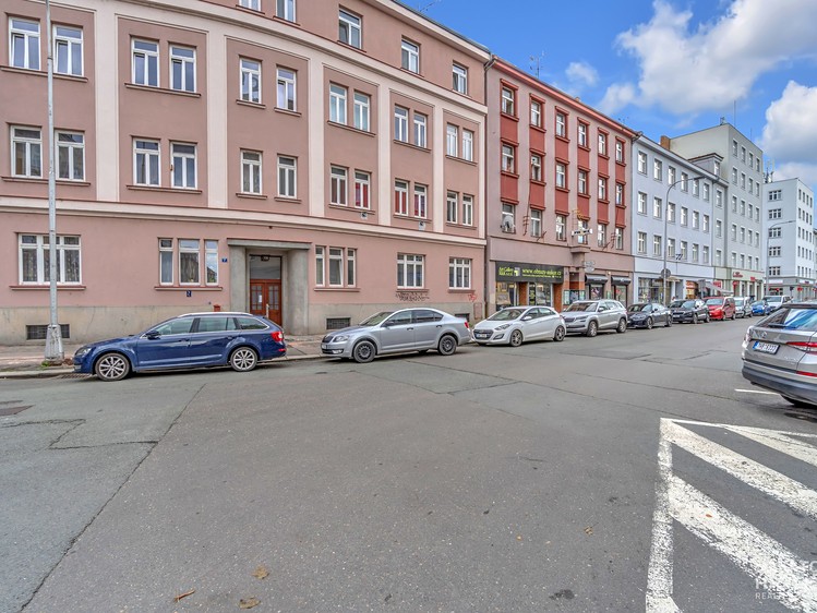 Квартира 2+kk на продаж, 44 м² (17 з 18)