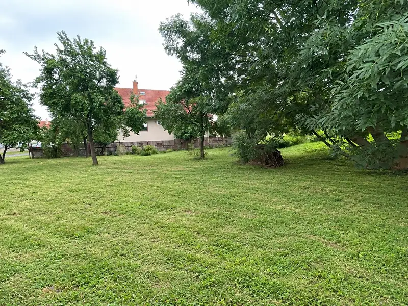 Prodej stavebního pozemku 2542 m², Horoměřice – náhled fotky 3