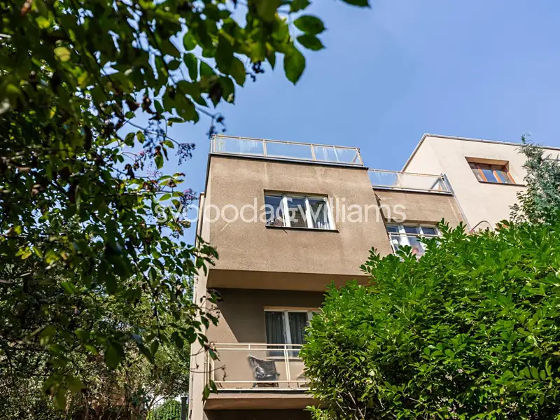 Prodej rodinného domu 218 m², pozemek 469 m², Praha – náhled fotky 2