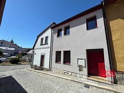 Prodej rodinného domu 88 m², pozemek 53 m²