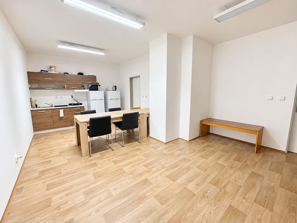 Pronájem bytu 3+kk 60 m²