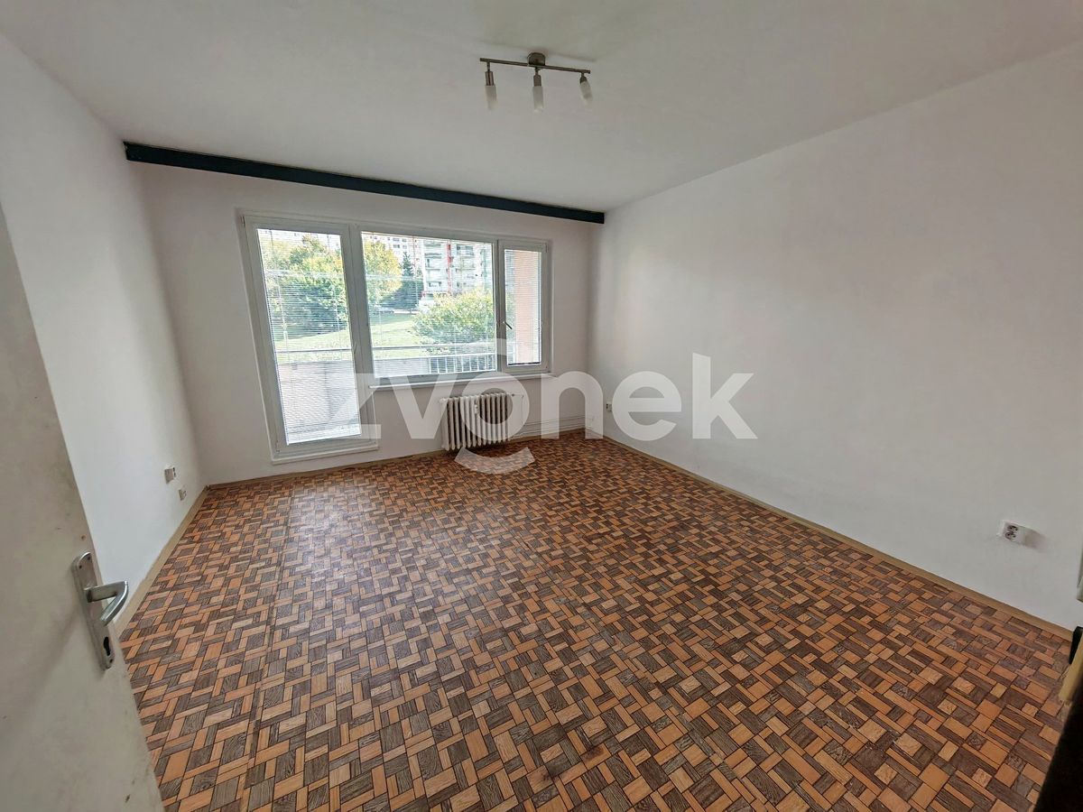 Pronájem bytu 2+1 68 m² – fotografie 3