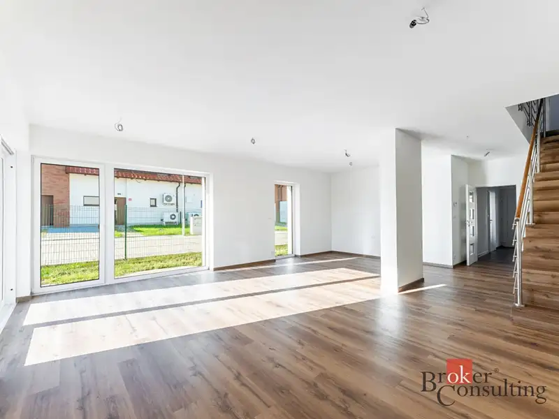 Prodej rodinného domu 147 m², pozemek 313 m², Ořech – náhled fotky 1
