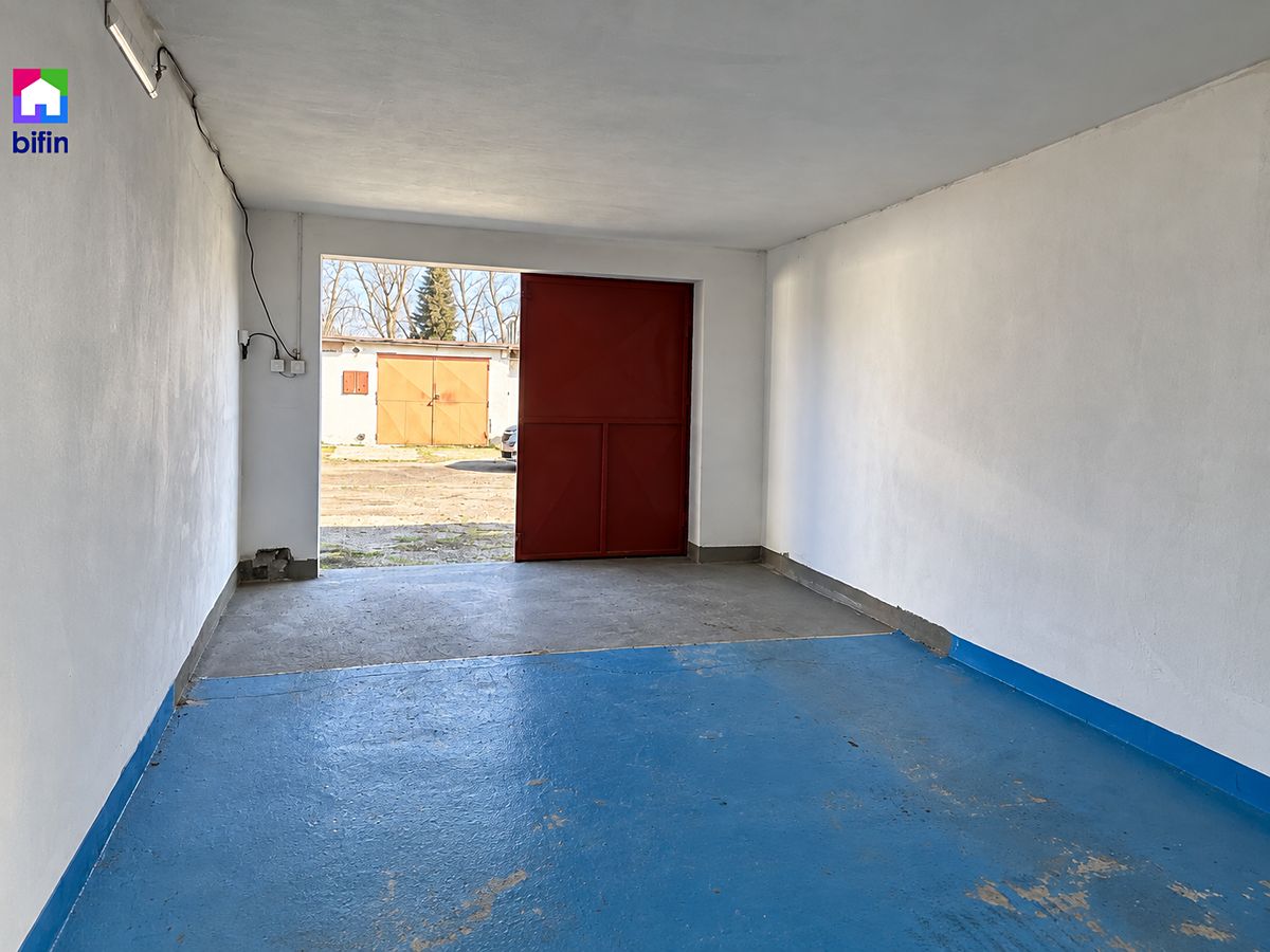 Prodej garáže 25 m² – fotografie 3