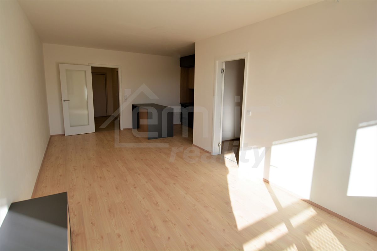 Pronájem bytu 2+kk 60 m² – fotografie 4