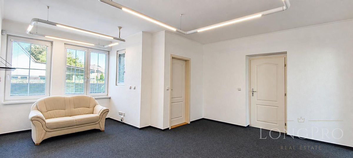 Pronájem kanceláře 75 m²