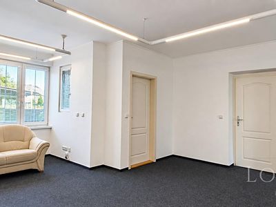 Pronájem kanceláře 75 m²