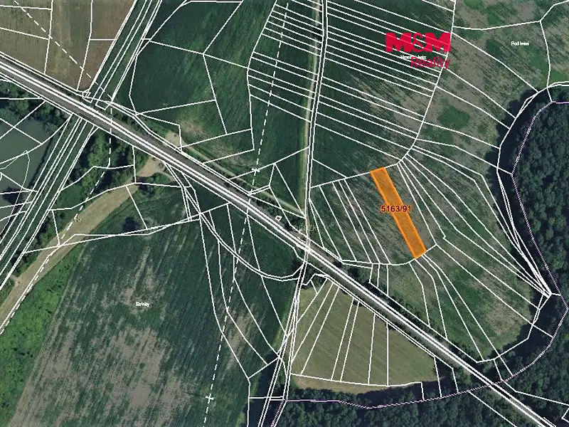 Prodej pole 1822 m², Bzenec – náhled fotky 1
