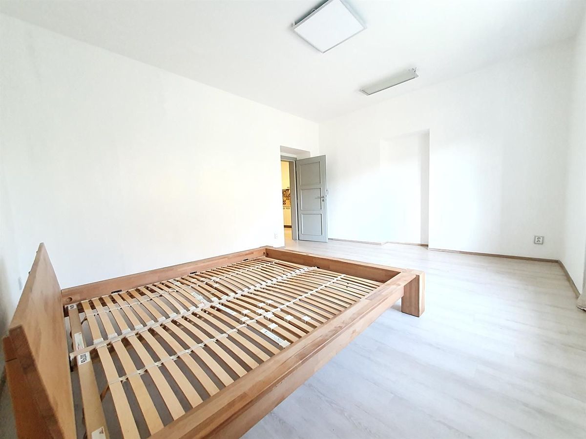 Pronájem bytu 2+kk 50 m² – fotografie 3