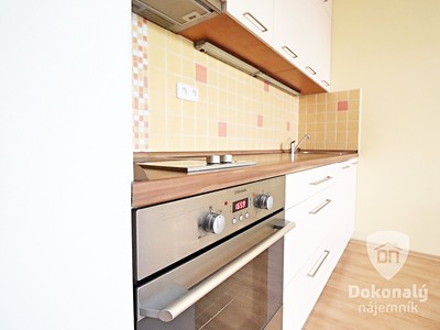 Квартира 2+kk в оренду, 45 м² (2 з 9)