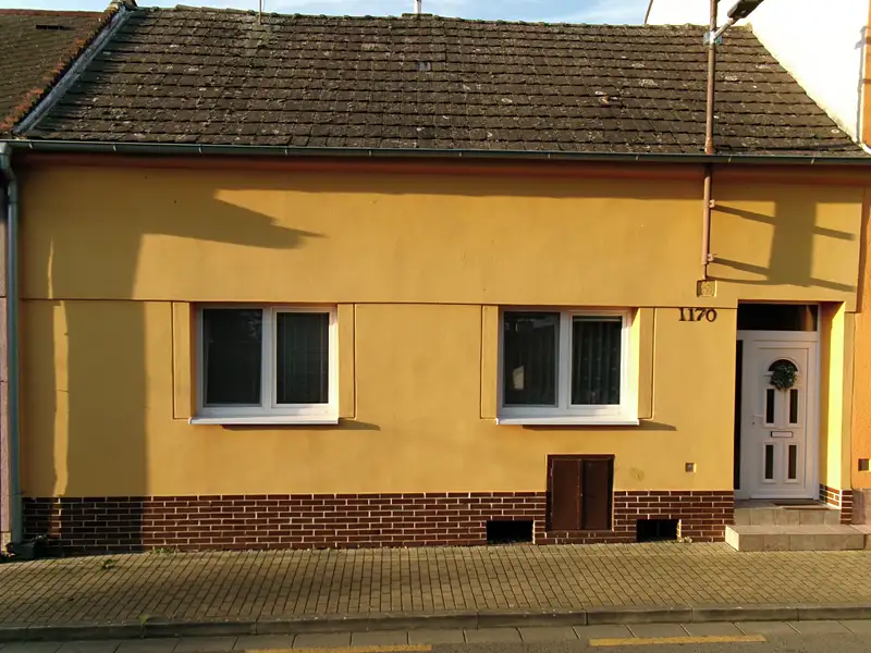 Prodej rodinného domu 105 m², pozemek 303 m², Staré Město – náhled fotky 3