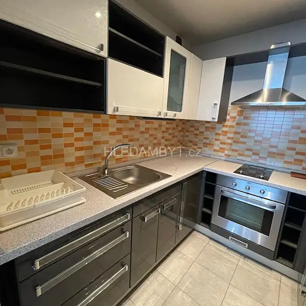 Pronájem bytu 2+kk 45 m², Praha – náhled fotky 1
