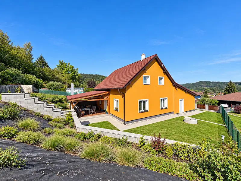 Prodej rodinného domu 196 m², pozemek 1327 m², Větřní – náhled fotky 3