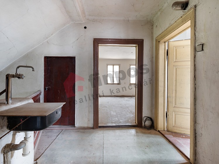 Квартира 4+kk на продаж, 85 м² (1 з 11)