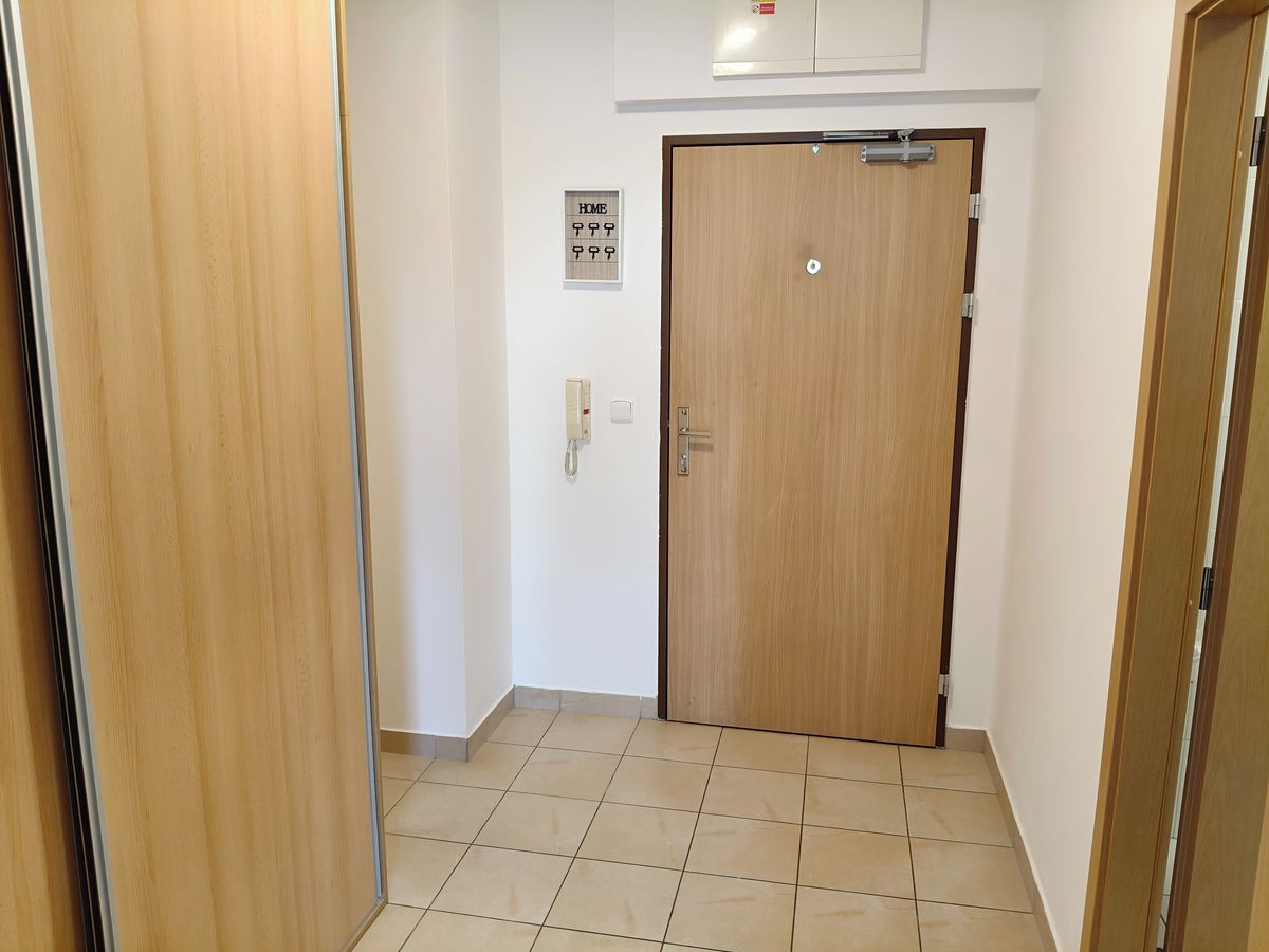 Pronájem bytu 1+kk 35 m² – fotografie 4
