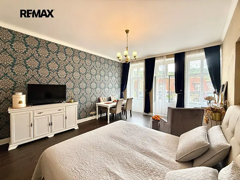 Prodej bytu 2+kk 48 m², Karlovy Vary – náhled fotky 1