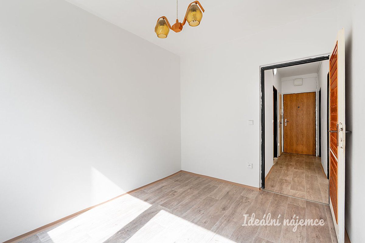 Pronájem bytu 2+kk 50 m² – fotografie 3
