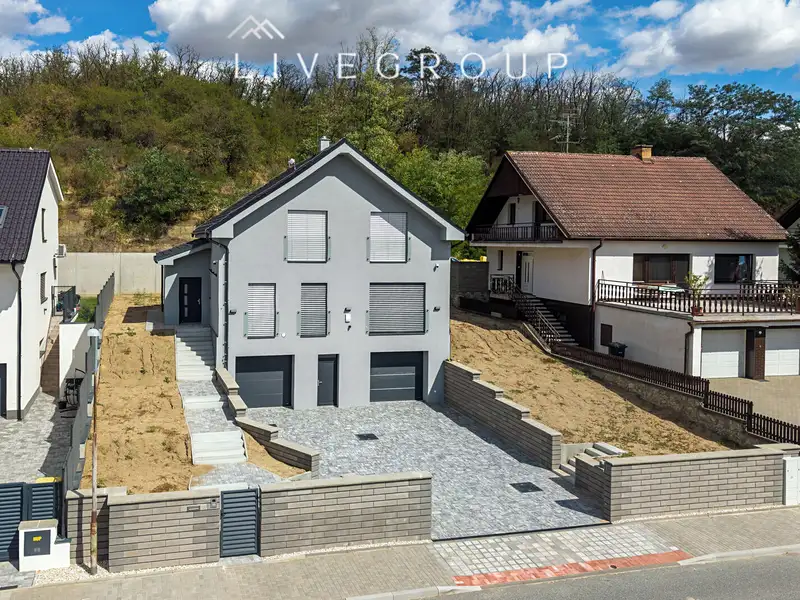 Prodej rodinného domu 183 m², pozemek 665 m², Němčičky – náhled fotky 1
