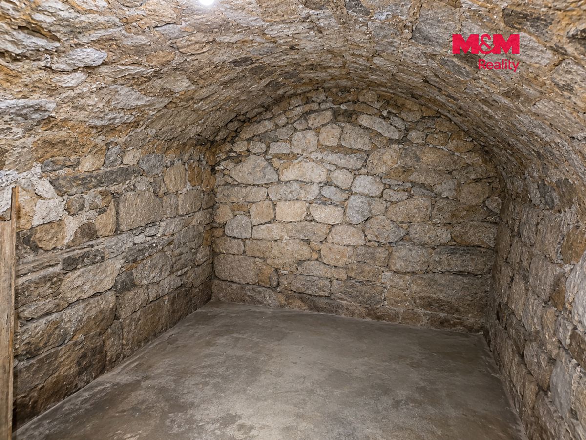 Prodej rodinného domu 120 m², pozemek 390 m² – fotografie 4